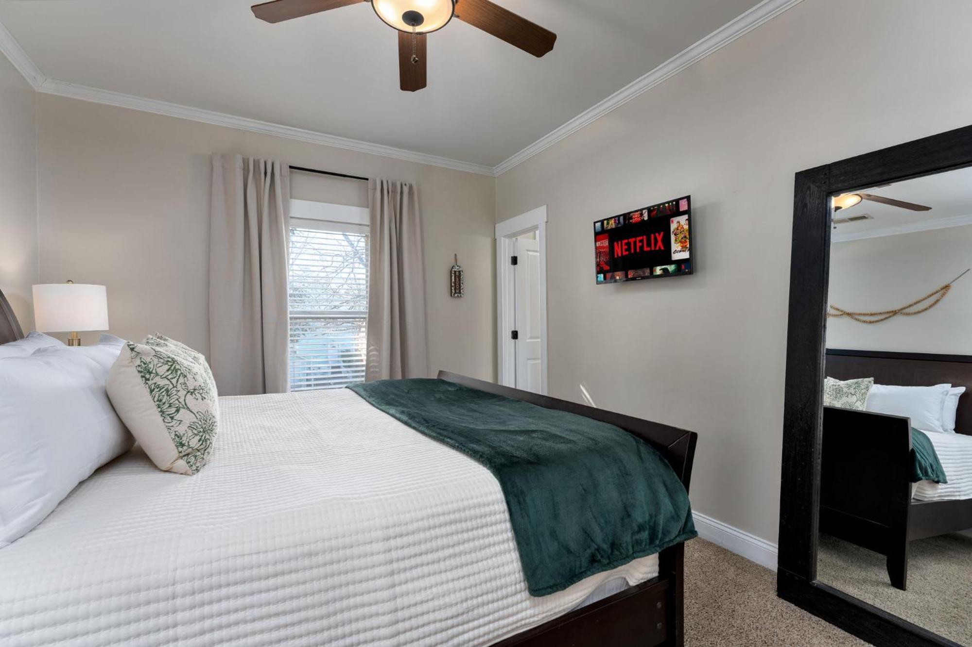 Downtown Wilmington Home ~ Pet Friendly Exterior photo